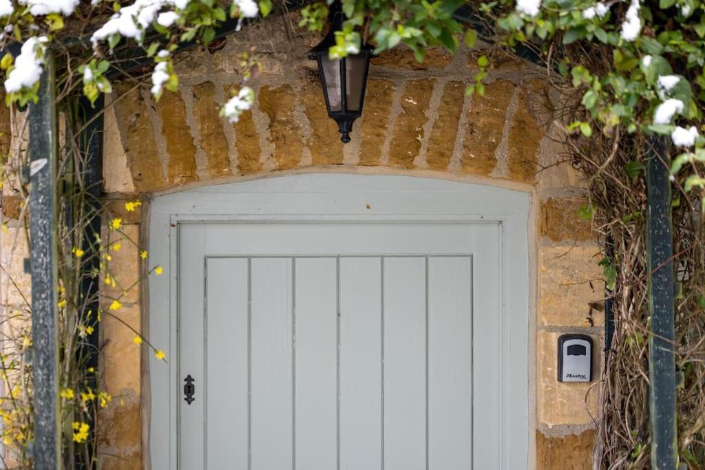 Charming 17Th Century Cotswold Cottage Adlestrop Dış mekan fotoğraf